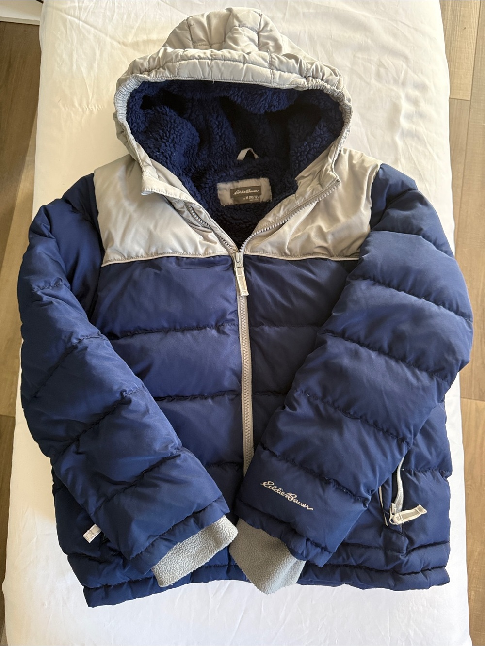 Eddie Bauer Navy and Light Gray Kids Hooded Puffer Jacket Size Medium (10-12)